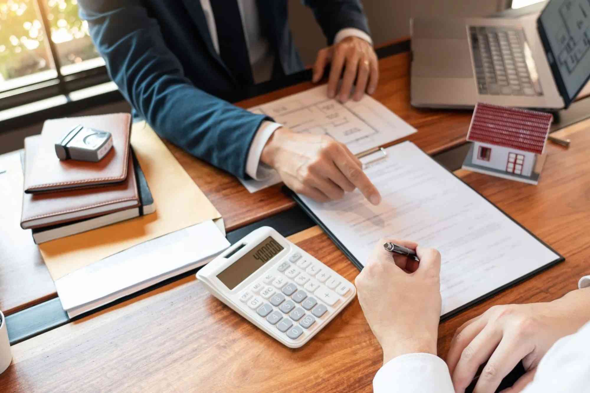 What is Corporate Sales: Beginner to Advanced Guide